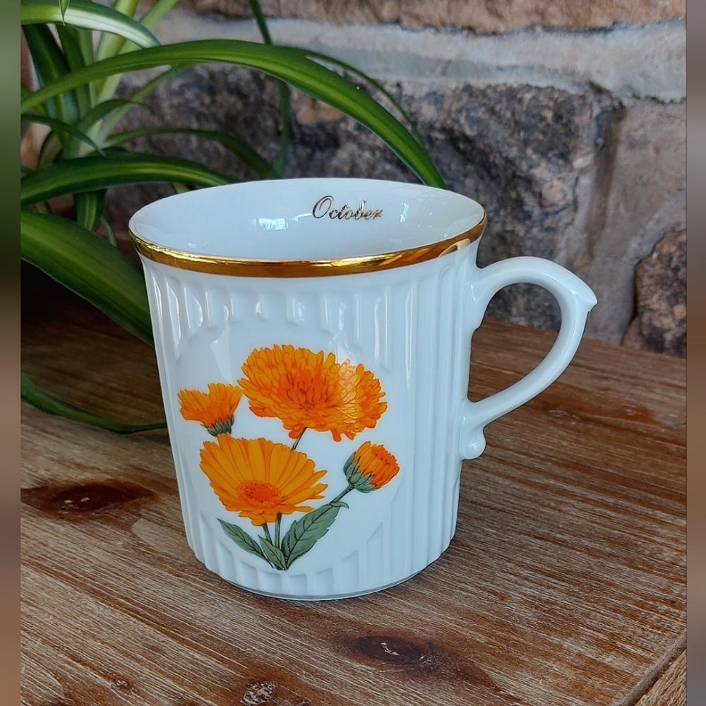 Vintage Bohemia October Calendula Flower Mug 🧡